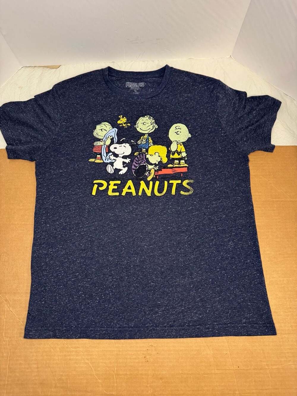 Peanuts Graphic T-Shirt Men's Large Navy Blue Snoopy Charlie Brown Gang